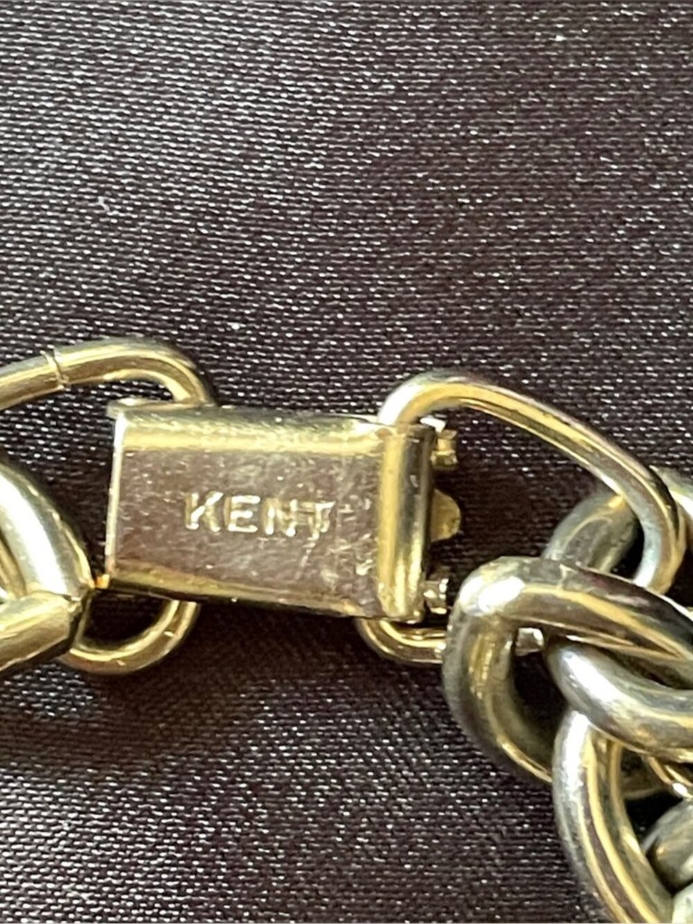 Vintage Kent Silver Tone Charm Bracelet w/ 6 Charms - 7.5” - Picture 12 of 15